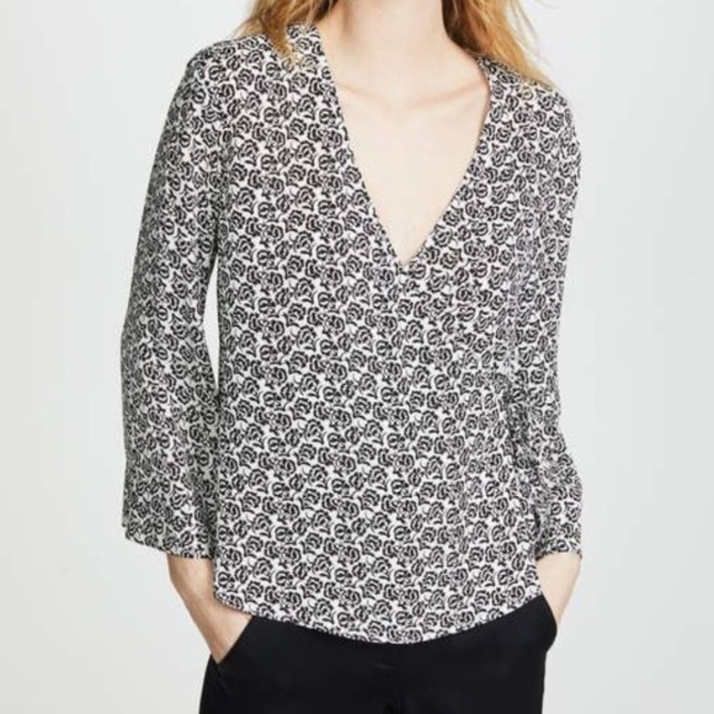 A.L.C. Ray black and white floral silk wrap bell sleeve top size 4